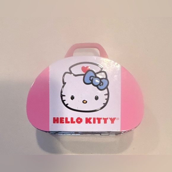 Hello Kitty by Sanrio | 2014 small Nurse Hello Kitty tin. - Picture 11 of 14